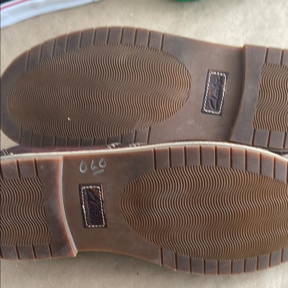 Clarks Men's Brown Leather Boat Shoes - Picture 5 of 6